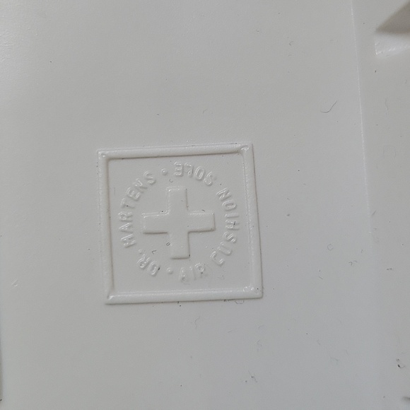 Dr. MARTENS Size 7 Women's White Lace Up Boots with Sole Bounce - Picture 6 of 12